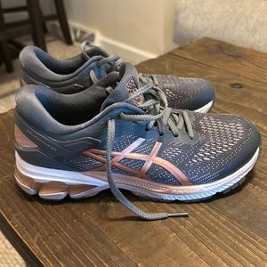 Women's asics gel kayano 26